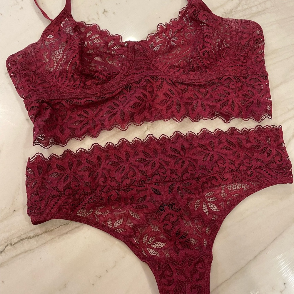 Else burgundy lace long line bra, sz 34B and matching lace thong, sz XS, perfect